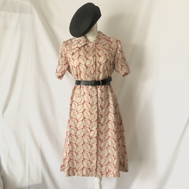 総柄刺繍 ヴィンテージワンピース 半袖 膝丈 Iumu Vintage