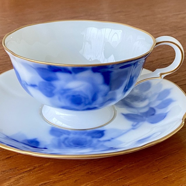 オールド大倉 岡染 総手描ブルーローズ カップ ソーサー Ryo Antiquecups