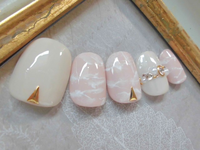 ピンク ホワイト大理石アートストーンパールネイルチップ Embellir Nail ネイルチップ専門店