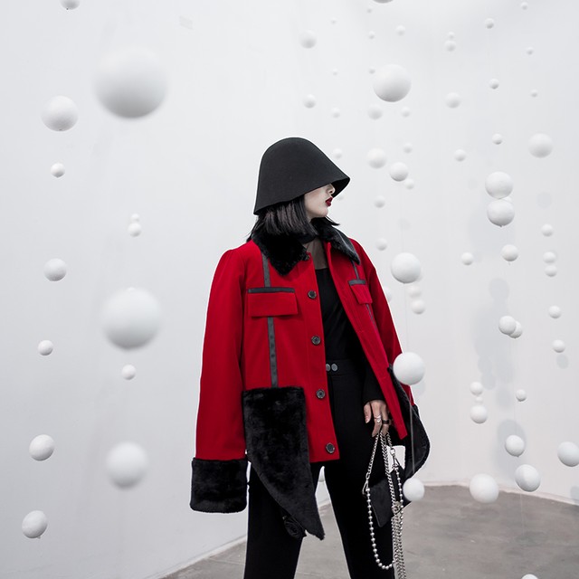 個性的 アウター モード系 クール モード ダークコーデ ブラックコーデ きれいめ かっこいい パンク 個性アウター 休日コーデ ラインコントラスト ショート丈 Uki Uki