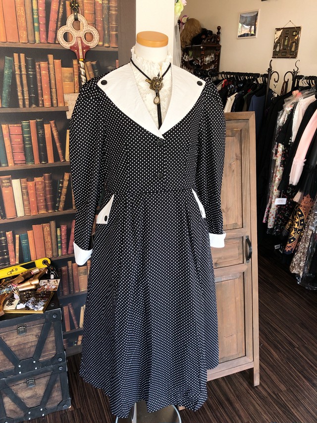 Merlot 白黒ドットレトロワンピース レトロポップ ガーリー系 お嬢様ワンピース スチームパンク 異世界ファッション Witch The Embellish