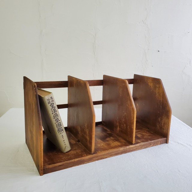 古い木製ブックスタンド ｂ レトロ雑貨 來乎舎 モダン