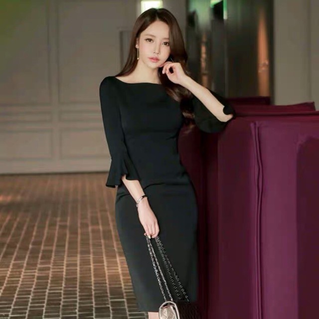 フレアースリーブ ボートネック 黒 タイトワンピース Radiance