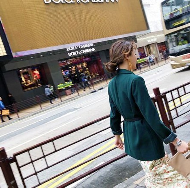 ダークグリーンジャケットレディース ウール 深いグリーン きれい 派手過ぎない おしゃれ あか抜けコーデ Lalas