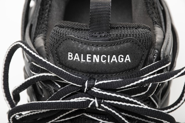 Track.2 Sneaker Beige for Men Balenciaga