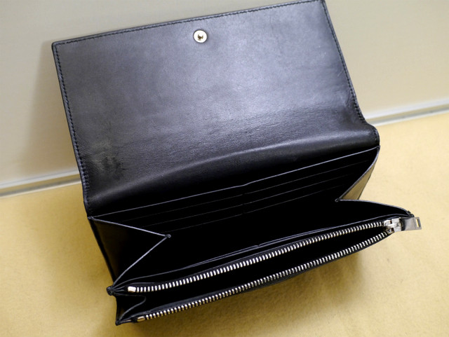定番 Saintlaurent Paris サンローラン メンズ マイクロスタッズ レザー 長財布 黒 エディ期のアイコンでもあるマイクロスタッズモデル Dearlive Tokyo ディアライブ東京 定番 Saintlaurent Paris サンローラン メンズ マイクロスタッズ レザー 長財布 黒 エディ期のアイコンでもあるマイクロスタッズモデル Dearlive Tokyo ディアライブ東京