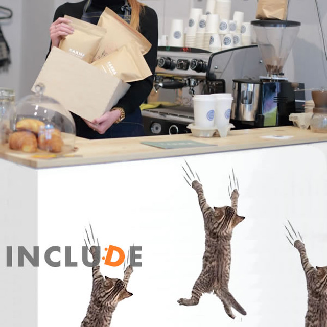 ウォールステッカー Neko 猫 キャット ポーズ 肉球 ぷにぷに トイレ バスルーム ペット 家族 引っかき傷 リラックス 癒し ヒーリング Cat 猫の足跡 Kabe Kawaii