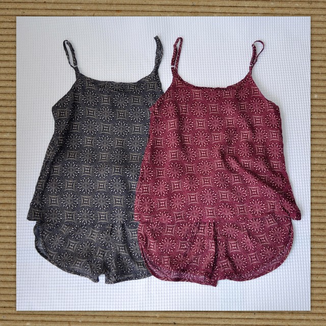 Sale モザイク タイル風セットアップ ダークネイビー ワインレッド Far Out