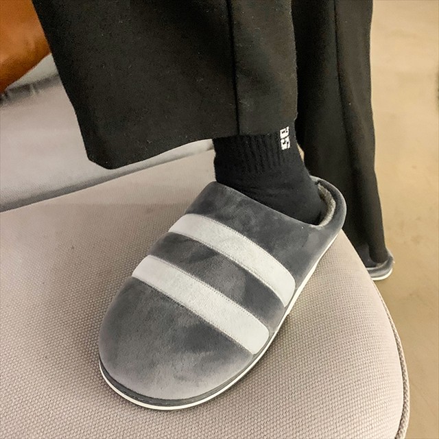 スリッポン スリッパ ライン ユニセックス もこもこ ボアスリッパ ふわふわ 冬 防寒 ファーシューズ 厚底 暖かい ラバーソール ルームシューズ 室内履き 取寄 発送目安14 21日営業日 Laff Store For Men ショップ情報 配送スケジュールを必ずご確認下さい