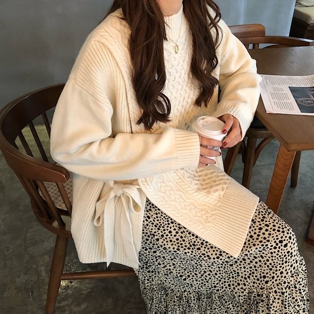 〈カフェシリーズ〉サイドスリットツイストセーター【side slit twist sweater】
