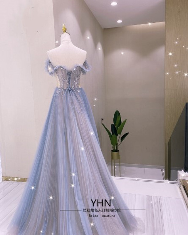 高品質 パーティードレス 薄青 オフショルダー ロング 可愛い 編み上げ 細見えシルエット Cinderelladress