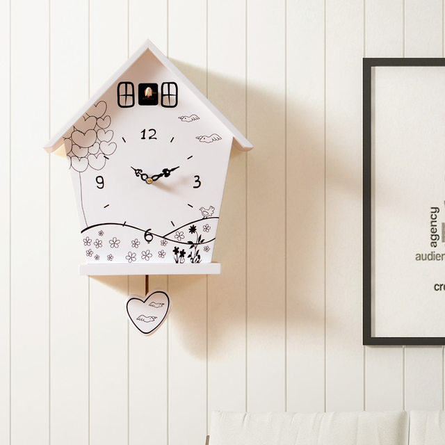 ナチュラル 家モチーフ イラスト ロハス 鳥 ピンク ホワイト 時計 インテリア Clock クロック 壁掛け ウォール ウォッチ オシャレ Clock Flog