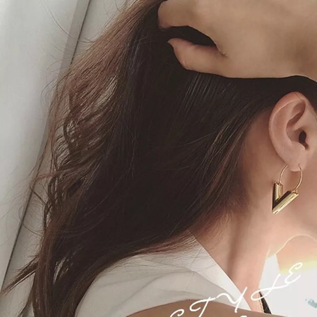 エッセンシャルvピアス Cissylady アクセサリーショップ