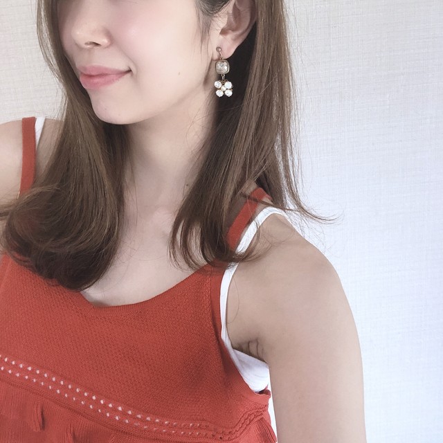 【イヤリング】人気 スワロフスキーの揺れるイヤリング アクセサリー