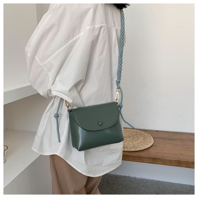 秋のおしゃれアイテム ショルダーバッグ ミニサイズ ミニバッグ カジュアル レトロ レディース シンプル デート 韓国 お出かけ ショッピング Ptnym3296 Shop Suba