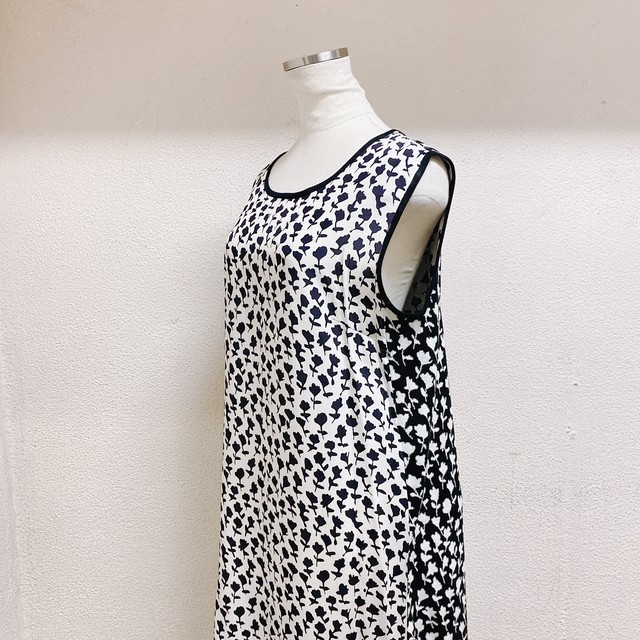 マックスマーラ ノースリーブワンピース 白黒色 花柄 Maxmara Uta