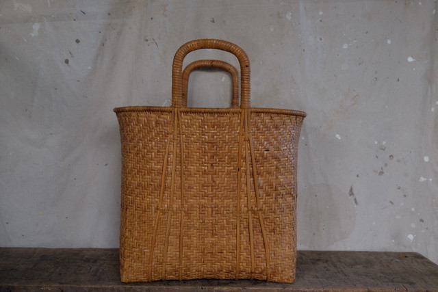 竹で編まれた手提げ籠 手提げ籠 古道具 Pienikota 古道具 Antique