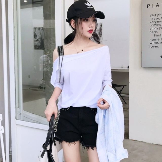 ワンショルダ ｔシャツ 肩出し トップス 春服 夏服 レディース 韓国 ファッション レディース ストラップ ｔシャツ カットソー 夏 トップス レディース 白 黒 セクシー 可愛い Tシャツ Vestito