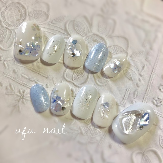 完成品 Grayish Blue Flower Clear Stone Nail ーブルーグレーのシェルフラワーとクリアストーンのネイルー Ufu Nail Something Blue