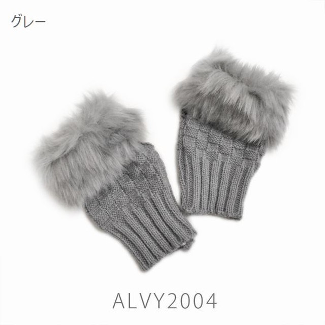 手袋 ファッション小物 レディースファッション おしゃれ 可愛さup あったか便利 ファーニット ハンドウォーマー ショート 手袋をしたまま ファー とっても可愛い 寒い時 スマホの操作 3009 Tre Fiore