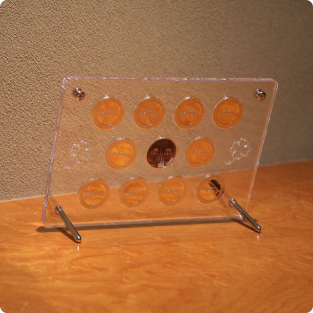 記念メダル収納 アクリルフレーム １１穴 オリジナル記念メダルｓｈｏｐ