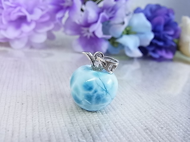 訳あり破格値 りんごの ラリマー ぷっくりが可愛い ペンダント ネックレス 林檎 リンゴ Sv925 3 Larimarmj