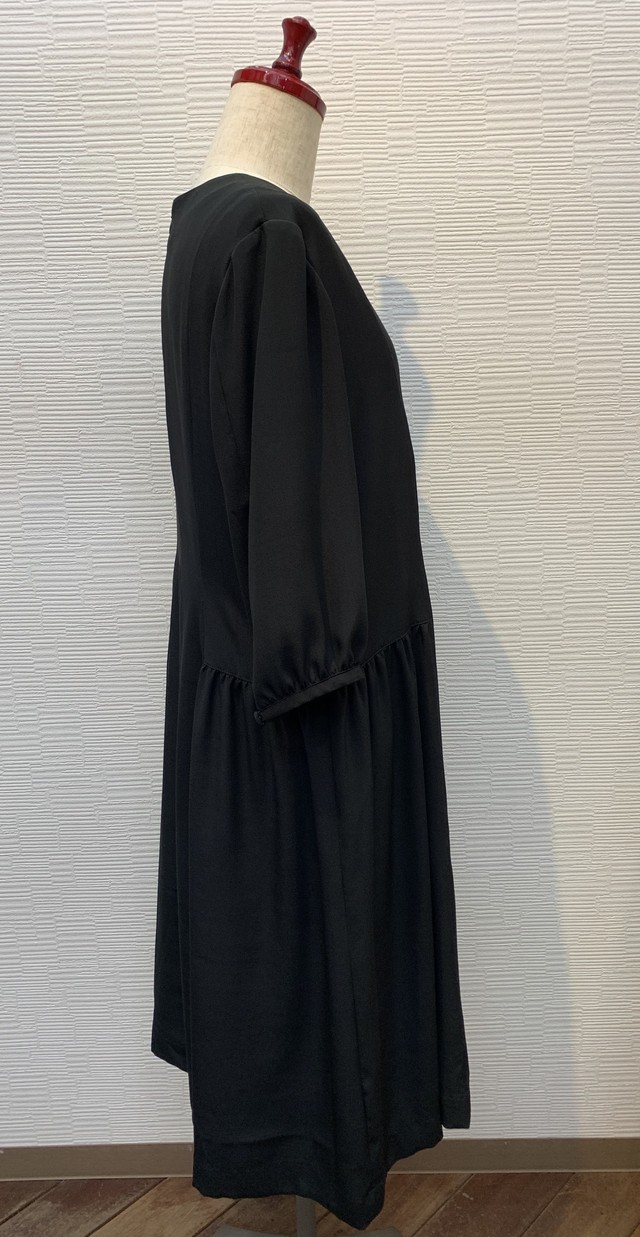 ワンピース 着物リメイク 黒 フォーマルワンピース Madame Lila 着物リメイク なすの花