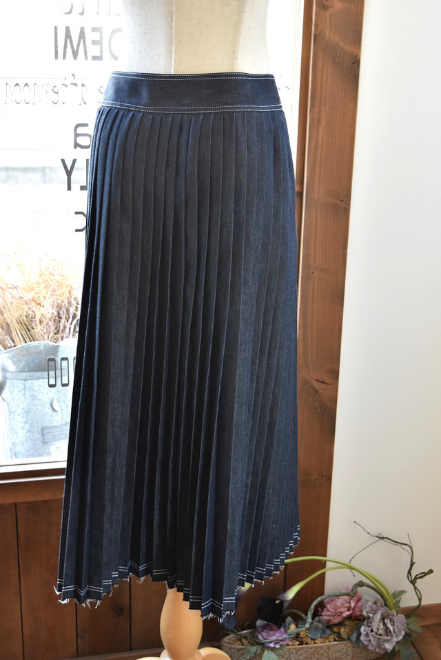 Mihoko Saito ミホコサイトウ s S デニムプリーツ巻きスカート Junemie