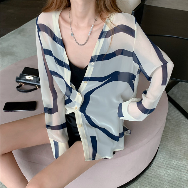 売れ筋 ストライプ 透け感 日焼け対策 冷房対策 Uvカット 長袖 シャツ Ins 1877 Ins Fashion ファッション専門店 可愛い 安心 素敵な商品を多数ご用意