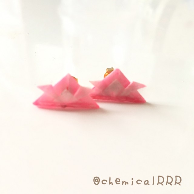 Origami 折り紙ピアス カブト ピンク Chemical Rrr