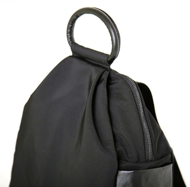 レディース バックパック 大容量 リュックサック マザーズリュック 防水 おしゃれ シンプル カジュアル 旅行 アウトドア ぐるぐる