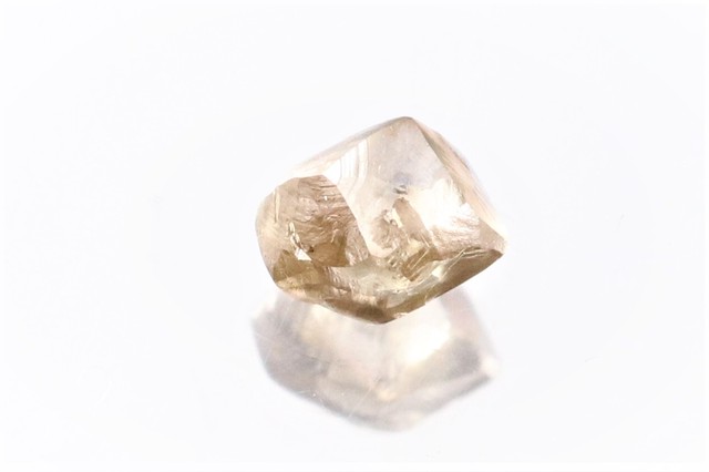 「ソーヤブル」原石 〇天然ダイヤモンド 〇ブラウン 〇0.27ct