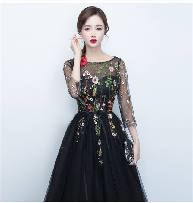 国内即納 即日配送 パーティードレス ワンピース ドレス ワンピ 花柄 刺繍 オーガンジー シースルー ブラック ホワイト 結婚式 2次会 卒業式 入学 式 ブライダル 謝恩会 二次会 ウェディング 結婚式 女子会 10代 代 30代 パーティー おしゃれ かわいい D178