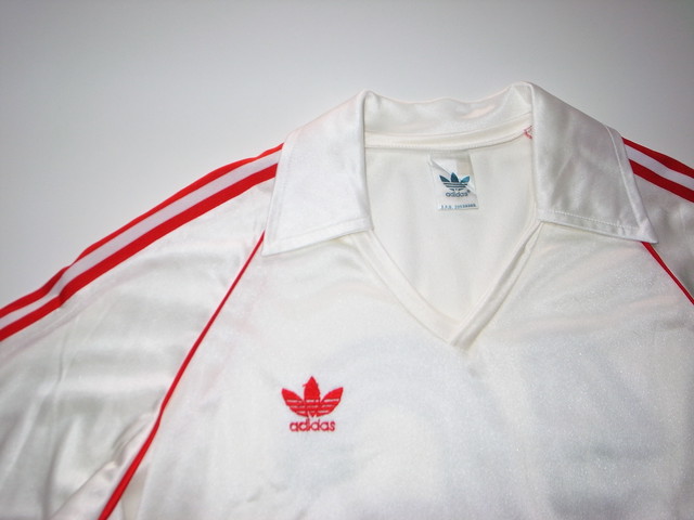 80 Sヴィンテージ アディダス サッカーユニフォーム 襟付き 白赤背番号16 Adidas Monte Vintage Sports Wear