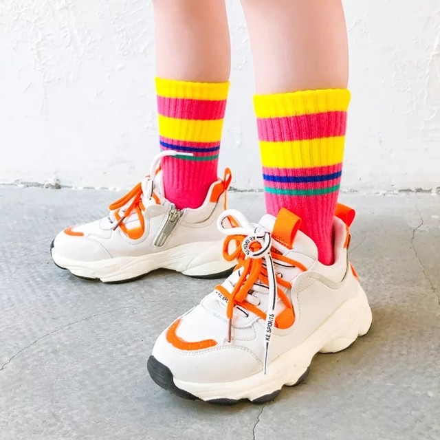 目立つ 蛍光カラーラインキッズソックス ピンクx黄色ボーダー 靴下 派手 ハデ はで 子ども 子供 Hikari Socks インポート靴下 専門店です