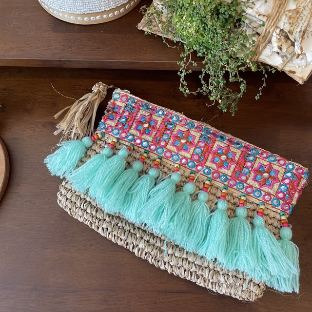 Pouch バリ島 Bali インドネシア リゾート ボタニカル インテリア Boho アクセサリー ラフィア ポーチ タッセル カゴバッグ Sayap バリ島直輸入インテリア 雑貨 アクセサリーのお店