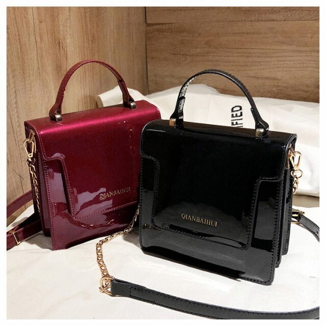 レディース斜めがけバッグ おしゃれ ショルダーバック ショルダー レディースバッグ レトロ きれいめ プレゼントブランド Lalibera