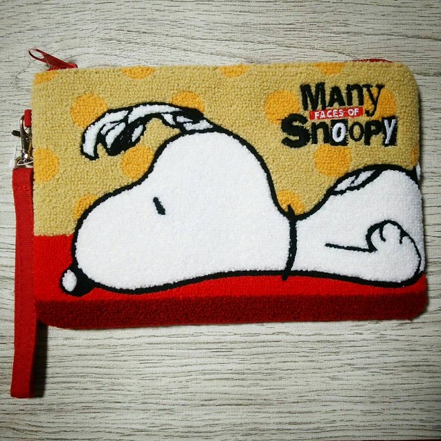 Snoopy クラッチ ベージュ ポーチ サガラ刺繍入り 2way スヌーピー Lagoon Majik Select Shop
