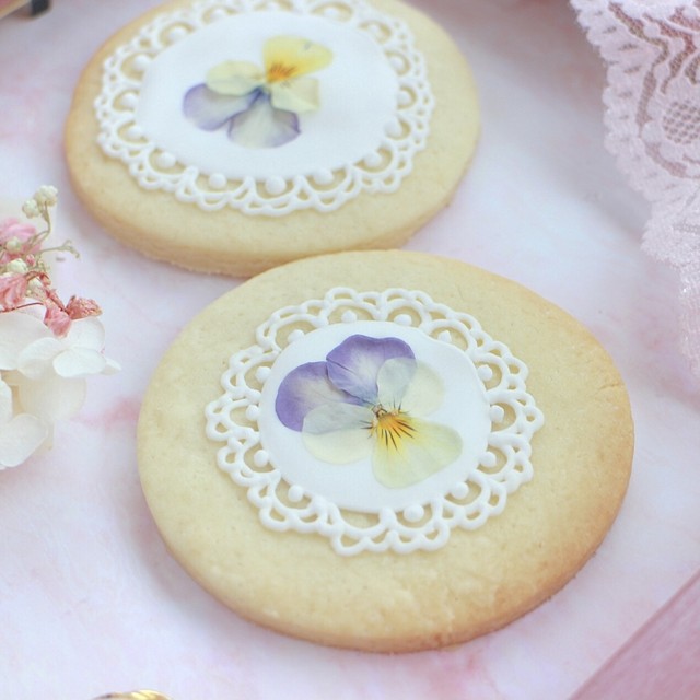 お花のレースクッキー アイシングクッキー エディブルフラワー 公式オンラインショップ Kitty Sweets きゅん とするお菓子