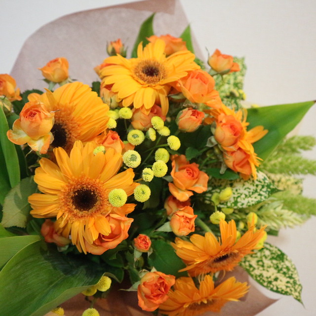 岩手県産 石巻ガーベラのブーケ 東京花市場