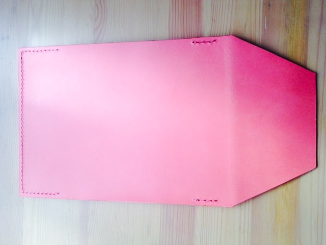 ピンク A6 レザー 本革 文庫本 手帳 ブックカバー 厚さ調節可能 ギフト プレゼント ステーショナリー ルナ ファルファッラ レザークラフト