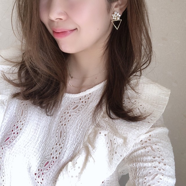 【ピアス】パールとスワロフスキーのトライアングルピアス 人気のアクセサリー