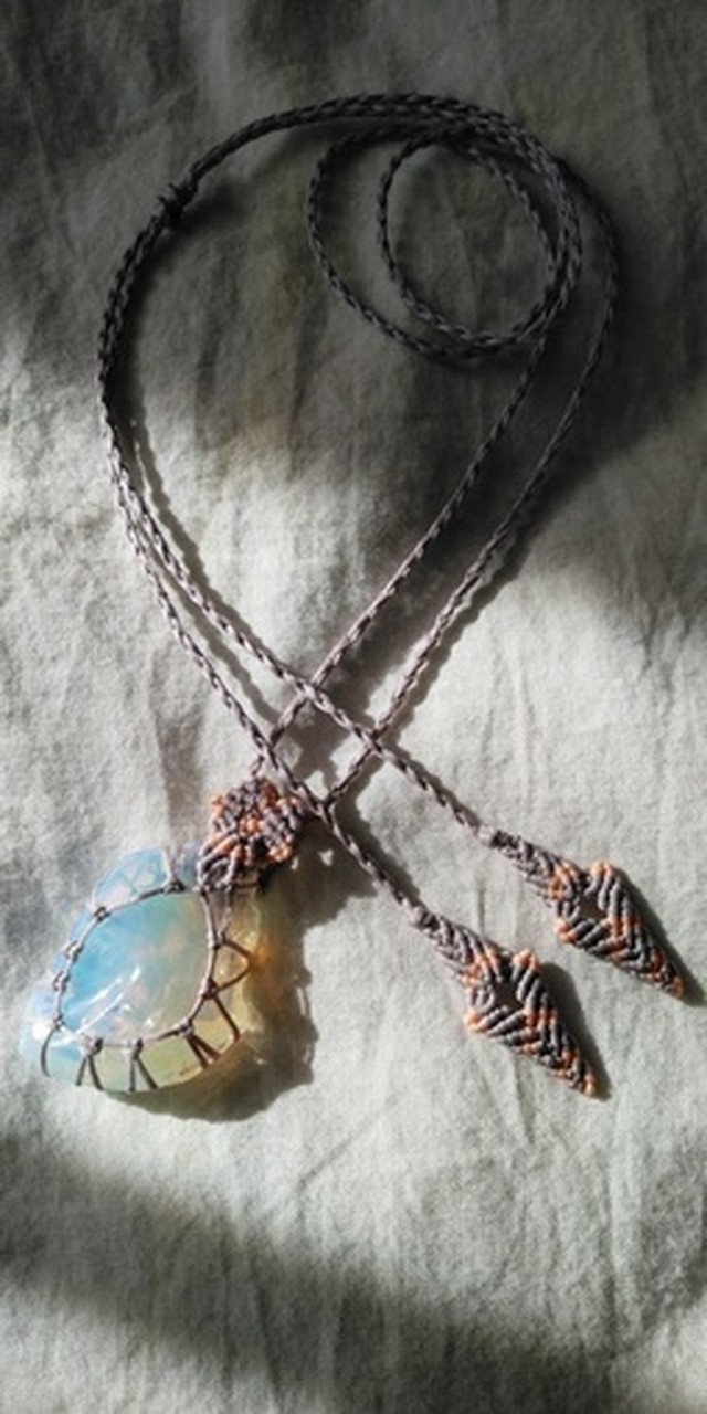 マクラメ編みネックレス 天然石 Knowing Crystals 堺市泉北