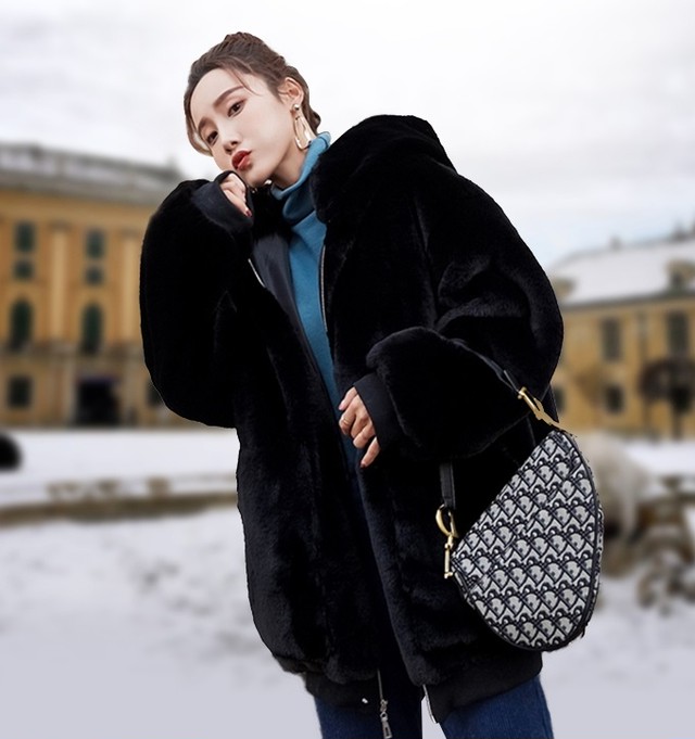 アウター パーカー レディース フード もこもこ 肌触り 長袖 大人可愛い コート 防寒 大きめ ビッグシルエット かわいい きれいめ 上品 華やか ゴージャス 10代 代 30代 40代 ベージュ ブラック デイリー デート 通勤 通学 オフ カジュアル フォーマル パーティ