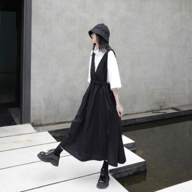 デザインワンピース ウエスト切り替え Vネック ノースリーブ フレア 無地 ブラック 黒 レディース 韓国 カジュアル モード お支払い後日以内に発送 Btm9 Garcons