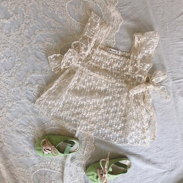 New アレンジ レースフェミニンベスト 2020新品 格安 子供服