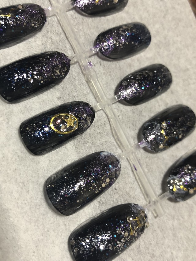 ネイルチップ 宇宙柄 銀河のアクセント プチプラゆめかわ雑貨 アトリエanri
