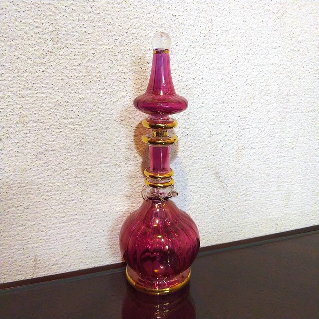 エジプト雑貨 ガラスの香水瓶 硝子 パフュームボトル 中 ピンク 古着屋 Sputonic