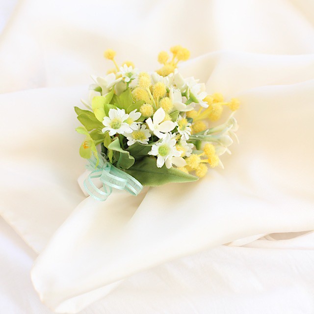 ミモザの花束コサージュ ケース付き 入学式 卒業式 入園式 卒園式 ル ソレイユ