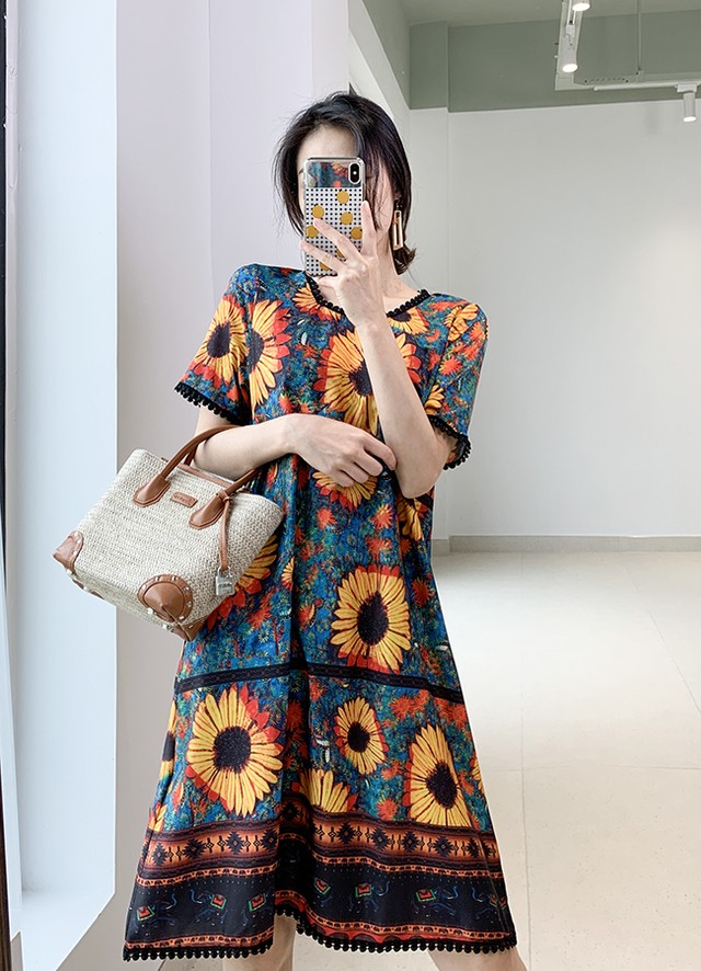 ひまわりはお好きですか 超個性的 ひまわりワンピース 夏インスタ 売れ売れ Instagirls